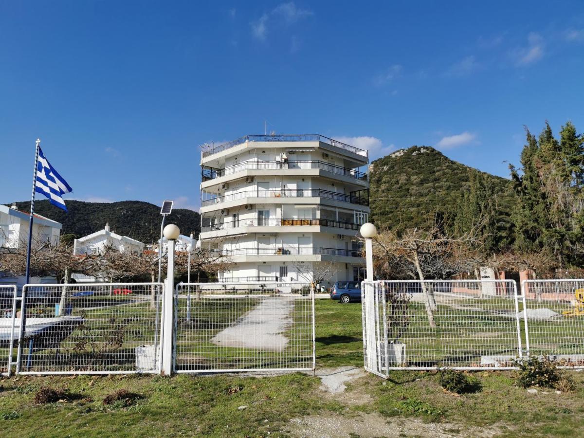 Nia'S Apartment By The Sea Nea Iraklitsa Екстер'єр фото